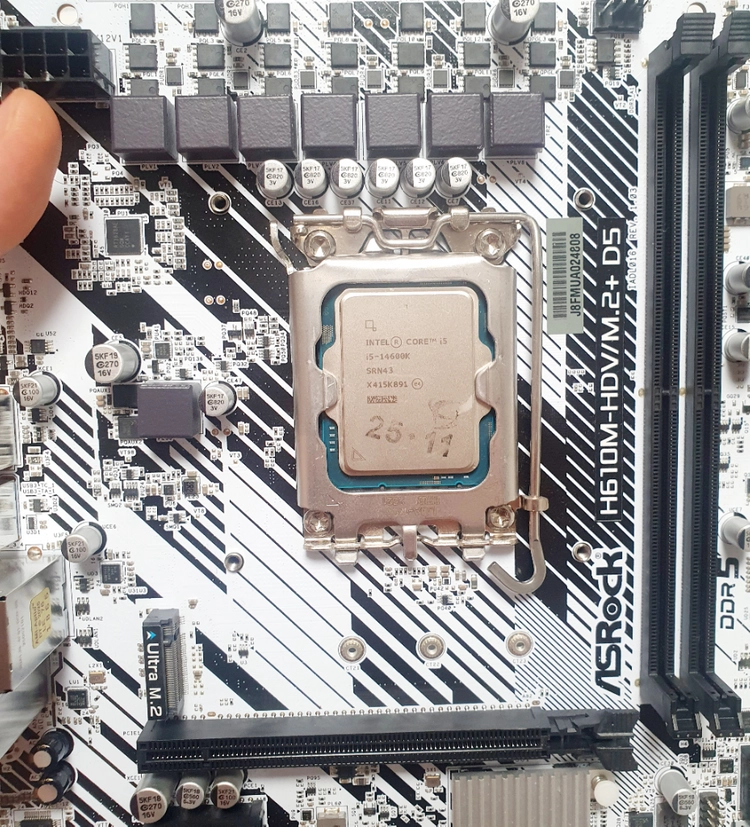 반본체 i5-14600k + h610m + bitis기쿨 이미지