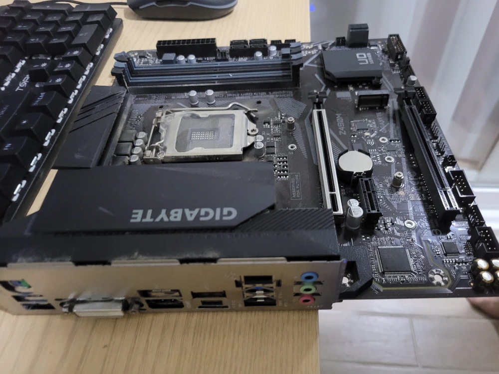 z490 UD 이미지