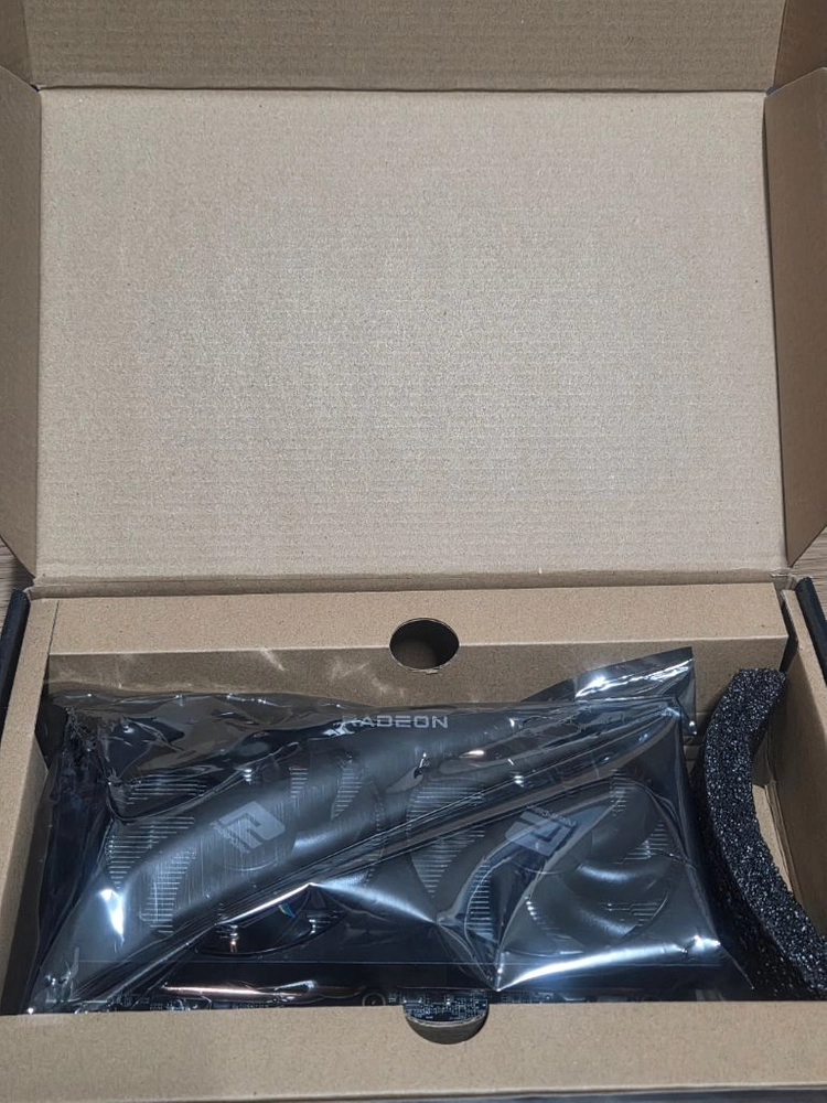 라데온 RX7600 25년2월 제조 AMD 이미지