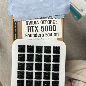 RTX5080 Founders Edition 게이밍 그래픽카드 이미지