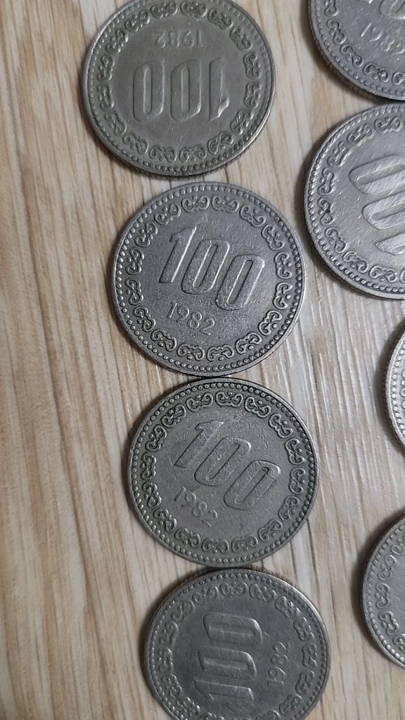 1982년 100원 동전 이미지