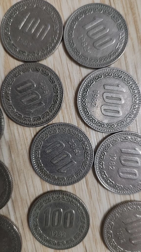 1982년 100원 동전 이미지
