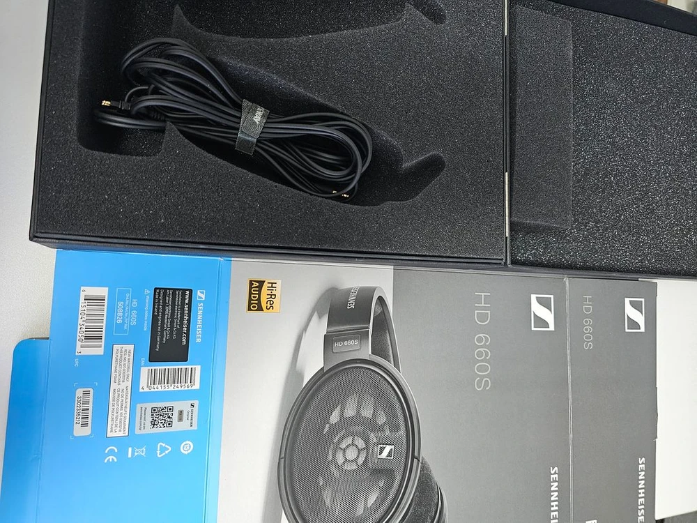 젠하이저 hd660s 헤드폰 거치대포함 이미지