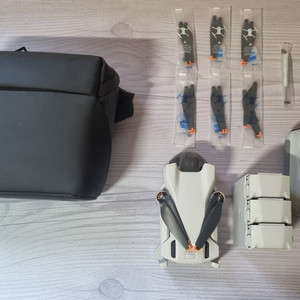 DJI 매빅미니3 플라이모어 콤보 플러스 판매합니다. 이미지