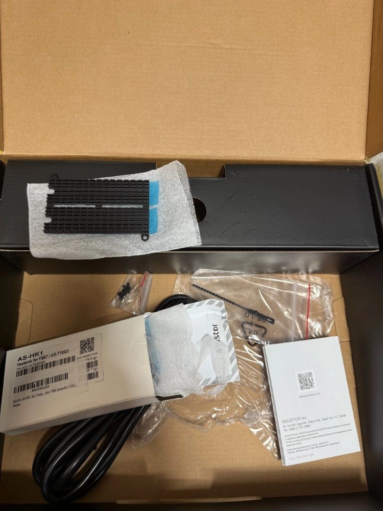 fs6806x gen2(ssd 나스)+ ssd2tb + 32gb ram 팝니다 이미지