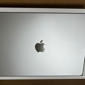 맥북에어 15인치 M4 24GB/512GB 실버 실사용0회 새상품 이미지