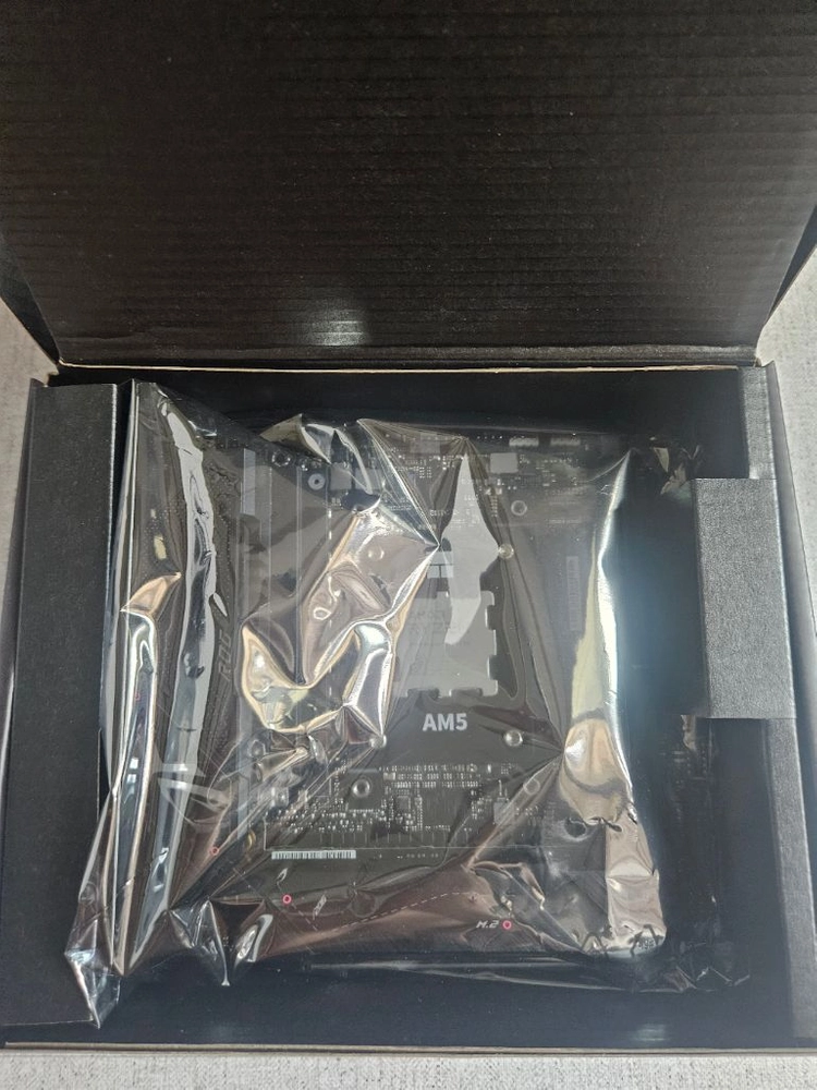 7800x3d + b650e-i strix 보드셋 이미지