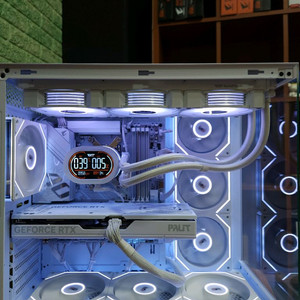 미사용 ) 9800X3D & RTX5070 컴퓨터 PC 이미지