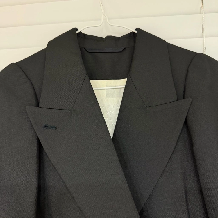 메종 마틴 마르지엘라 X H&M 블랙 자켓 이미지