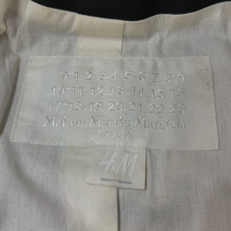 메종 마틴 마르지엘라 X H&M 블랙 자켓 이미지