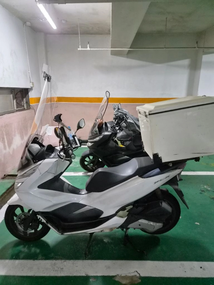 혼다 더뉴 pcx125 19년식 머플러 구변o 배달셋팅o 이미지