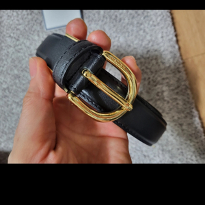 (새상품)헤지스 블랙 소가죽 여성벨트 24mm(정가118000원) 이미지