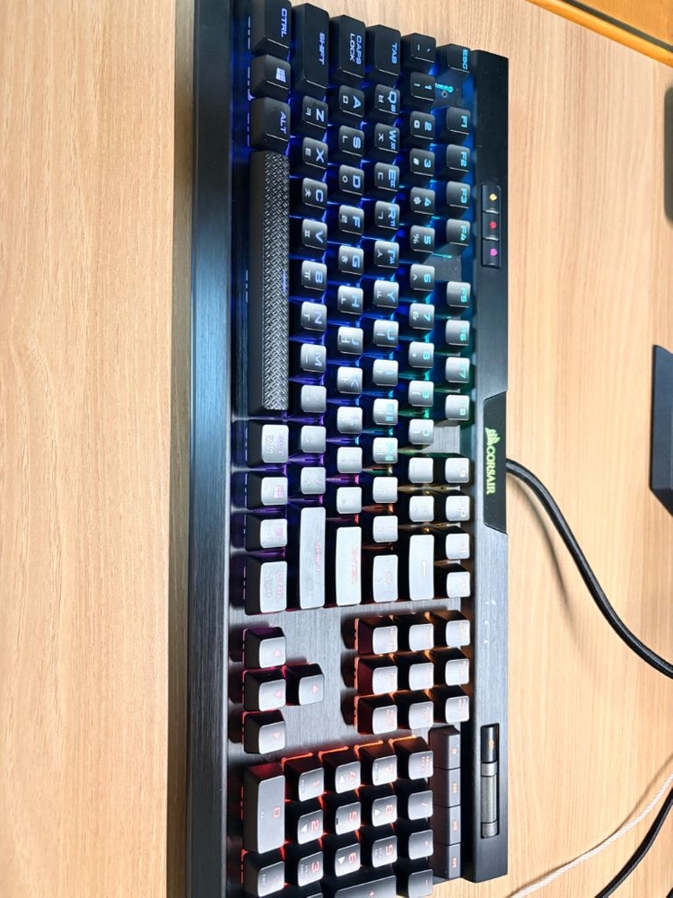 커세어 K70 RGB MK.2 이미지