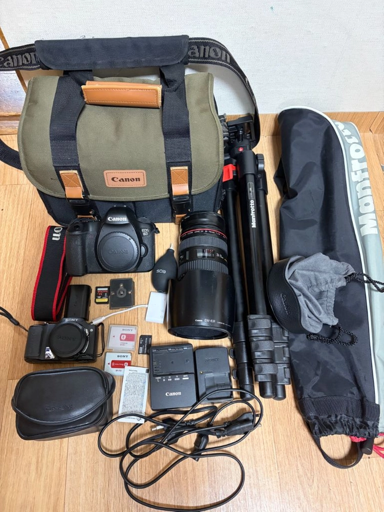 캐논 eos 6d 카메라 24-70 f2.8 구계륵 맨프로토 삼각대 소니 사이버샷등 일괄 이미지