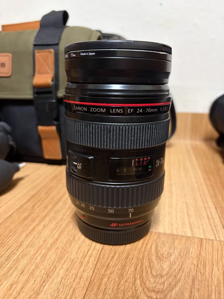 캐논 eos 6d 카메라 24-70 f2.8 구계륵 맨프로토 삼각대 소니 사이버샷등 일괄 이미지