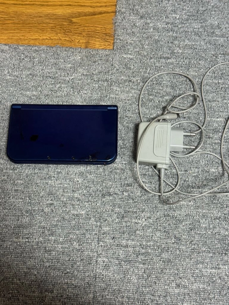 뉴 닌텐도 3ds xl 뉴큰다수 메탈릭블루 + 정품 충전기 - 안심되는 중고거래
