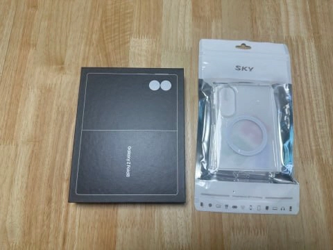 갤럭시Z폴드8 512GB 자급제(개봉만) - 안심되는 중고거래