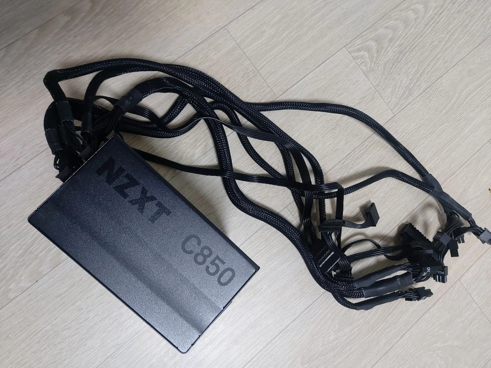 NZXT C850M-kr 파워 850W 80PLUS 골드 모듈러 이미지