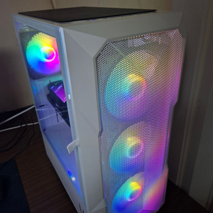 i5 12400f rtx3070 게이밍 pc 데스크탑 컴퓨터 화이트 본체 팝니다(서비스o) 이미지
