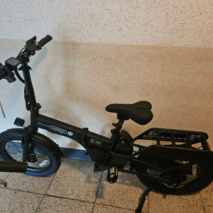 접이식 전기자전거 이미지