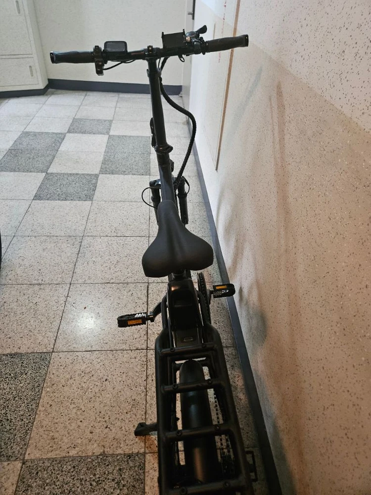 접이식 전기자전거 이미지
