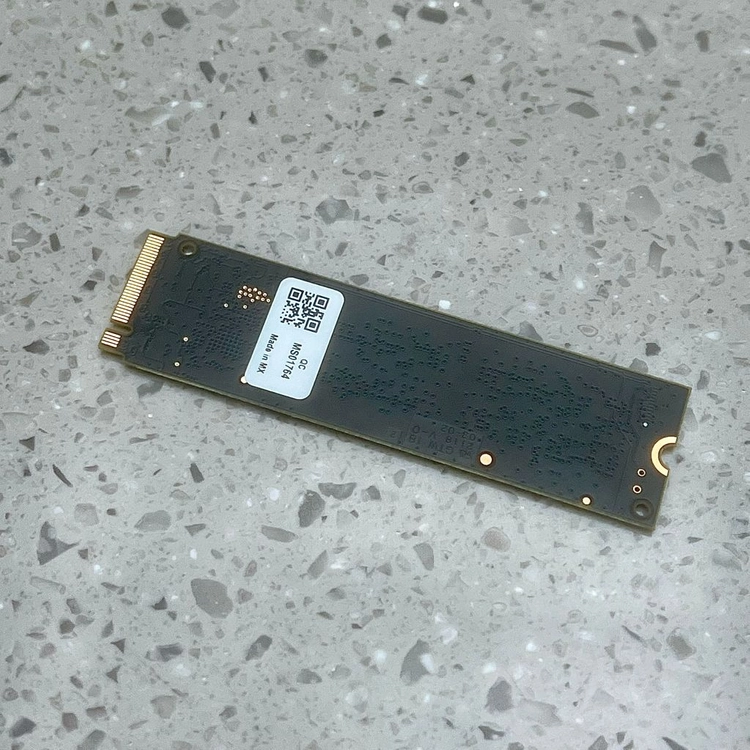 마이크론 1테라 Crucial P2 M.2 NVMe SSD 1TB (3/4) 이미지