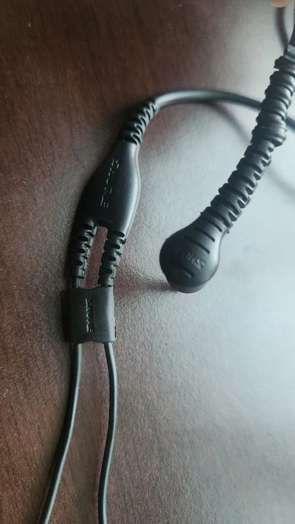 슈어 SE535 브라운 급처 이미지