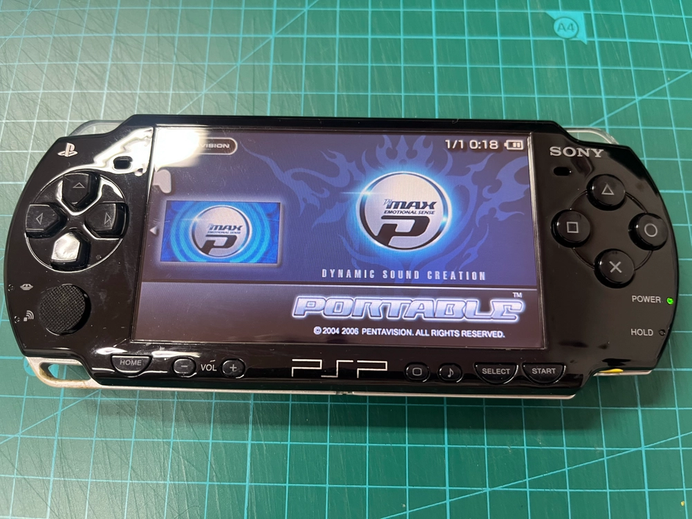 PSP 2000 + UMD - 안심되는 중고거래