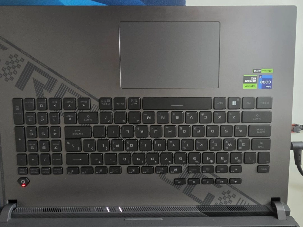 에이수스 G814JI RTX4070 게이밍 노트북 하이닉스 플래티넘 2tb 장착 이미지