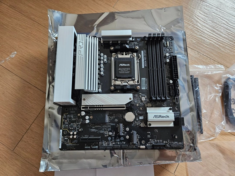 애즈락 B650M Pro X3D WiFi 메인보드 판매합니다 이미지