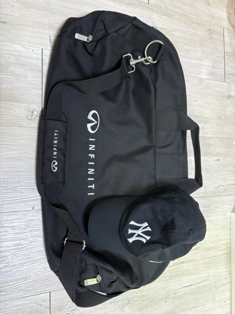 인피니티 쇼울더백 VIP 고객 기프트 이미지