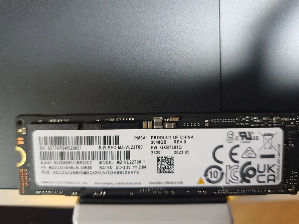 삼성 M.2 NVMe SSD 2TB 이미지