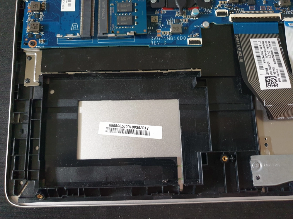 HP 파빌리온 노트북>> 15-cc515TU 반본체 부품용으로 처분 이미지