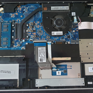 HP 파빌리온 노트북>> 15-cc515TU 반본체 부품용으로 처분 이미지