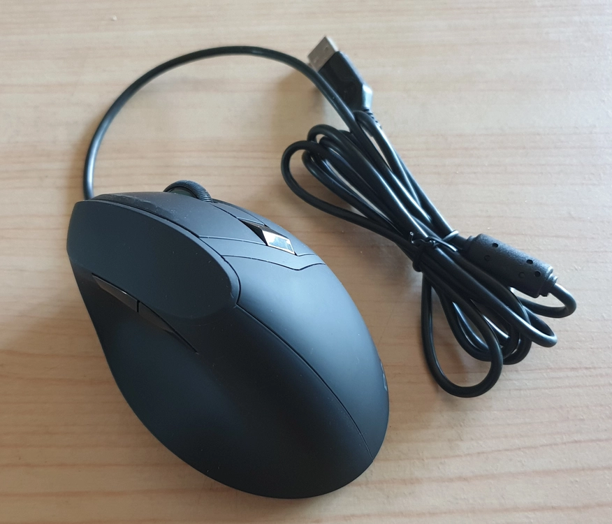 DAREU LM121 RGB 버티컬 인체공학 마우스 블랙 이미지