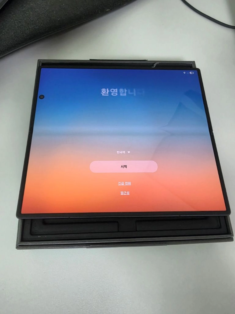 z폴드7 256gb 제트블랙 [sss급) skt 정상해지+삼케플(생활기스x) - 안심되는 중고거래