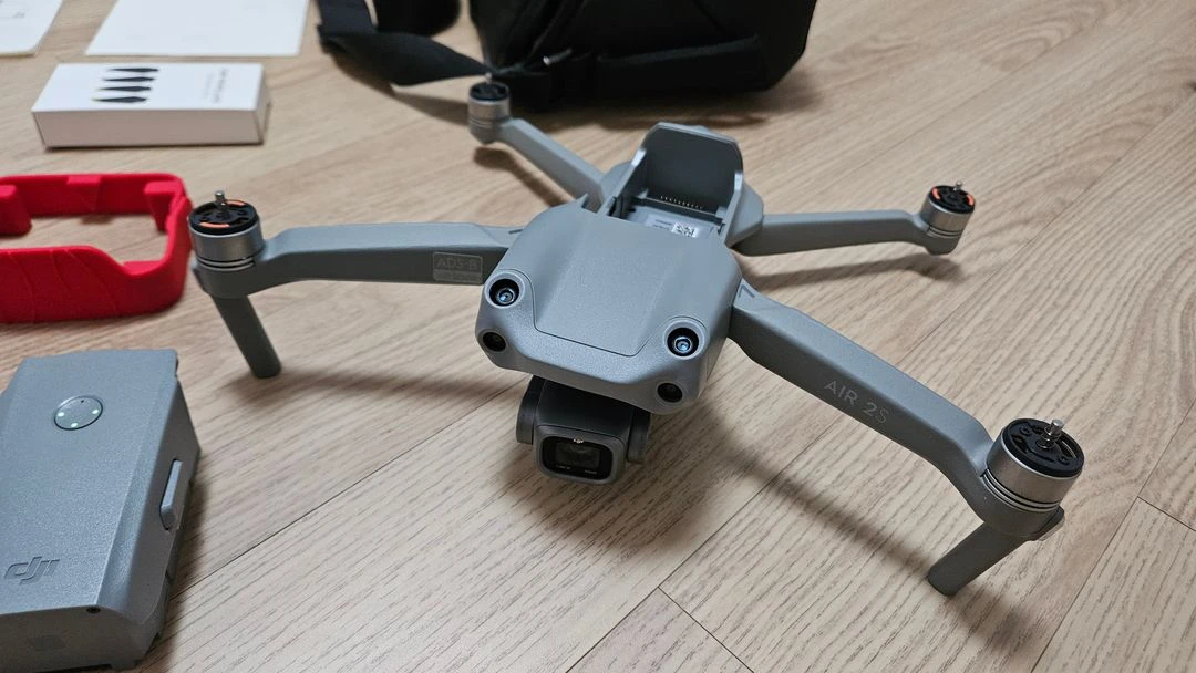 DJI 매빅에어2S 플라이모어 콤보 풀박스 처분합니다 ~ (MAVIC AIR2S) 이미지
