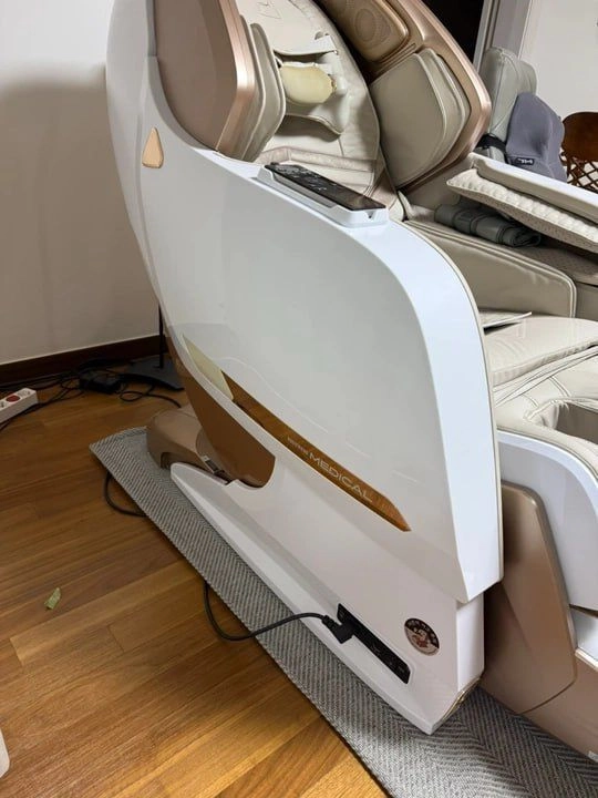 바디프랜드 팬텀 메디컬 안마의자 bfr-m8080 이미지