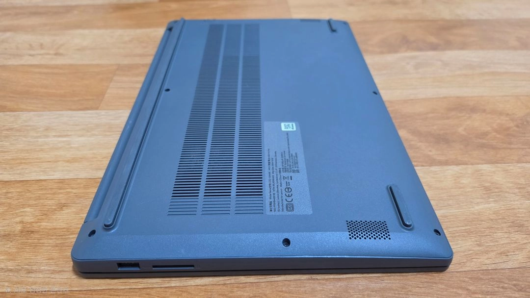 [판매] 2024 Lenovo LOQ e 15IAX9E RTX 4050 / RAM 12GB / SSD 512GB 이미지