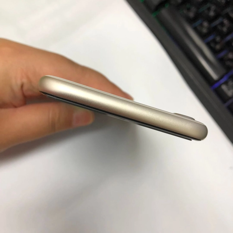 아이폰SE3 128GB 화이트 AA급 중고폰 배터리100% 기능정상 528835 이미지