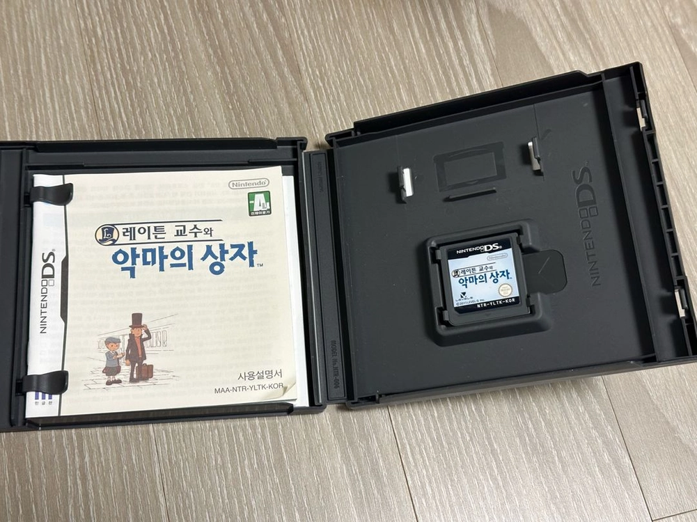 닌텐도ds 레이튼교수와 악마의 상자 칩 이미지