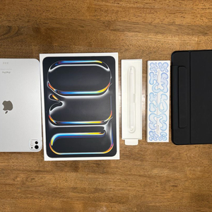 iPad Pro 11인치 M4 Wi-Fi 256GB 실버와 Apple Pencil Pro, 애케플 구성 이미지