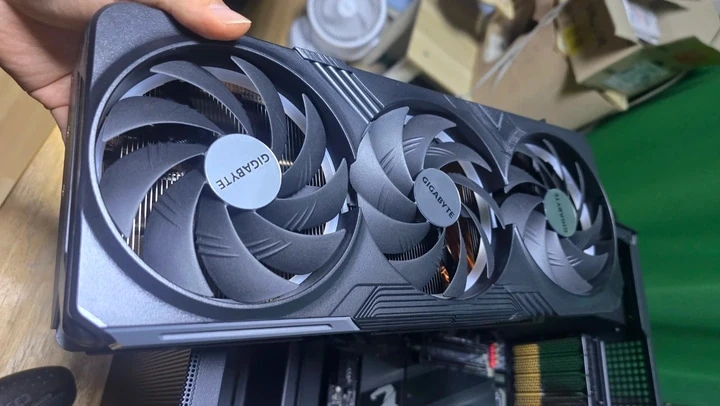 RTX 4080 SUPER GAMING GIGABYTE - 안심되는 중고거래