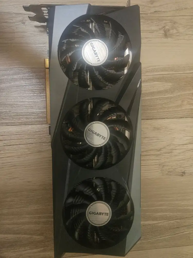 기가바이트 RX6650XT 그래픽카드 이미지