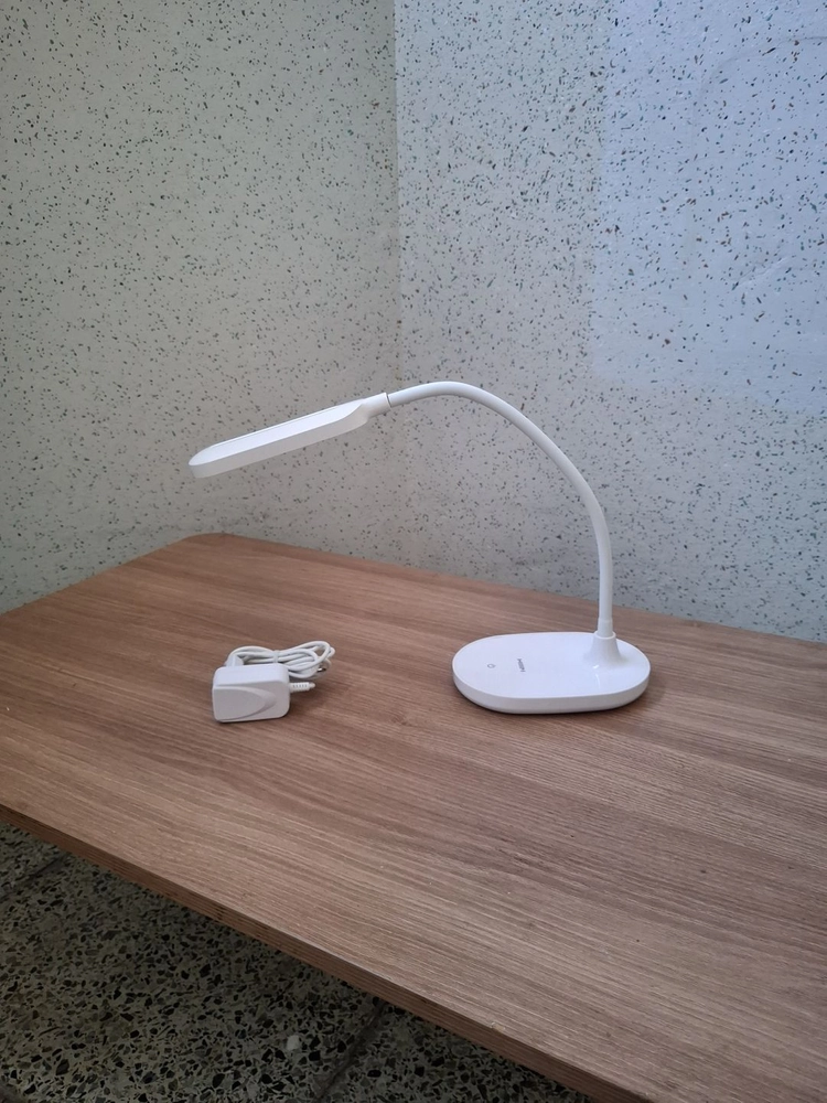 프리즘 LED 스탠드 PL-950WH/BK 판매합니다~~ 이미지