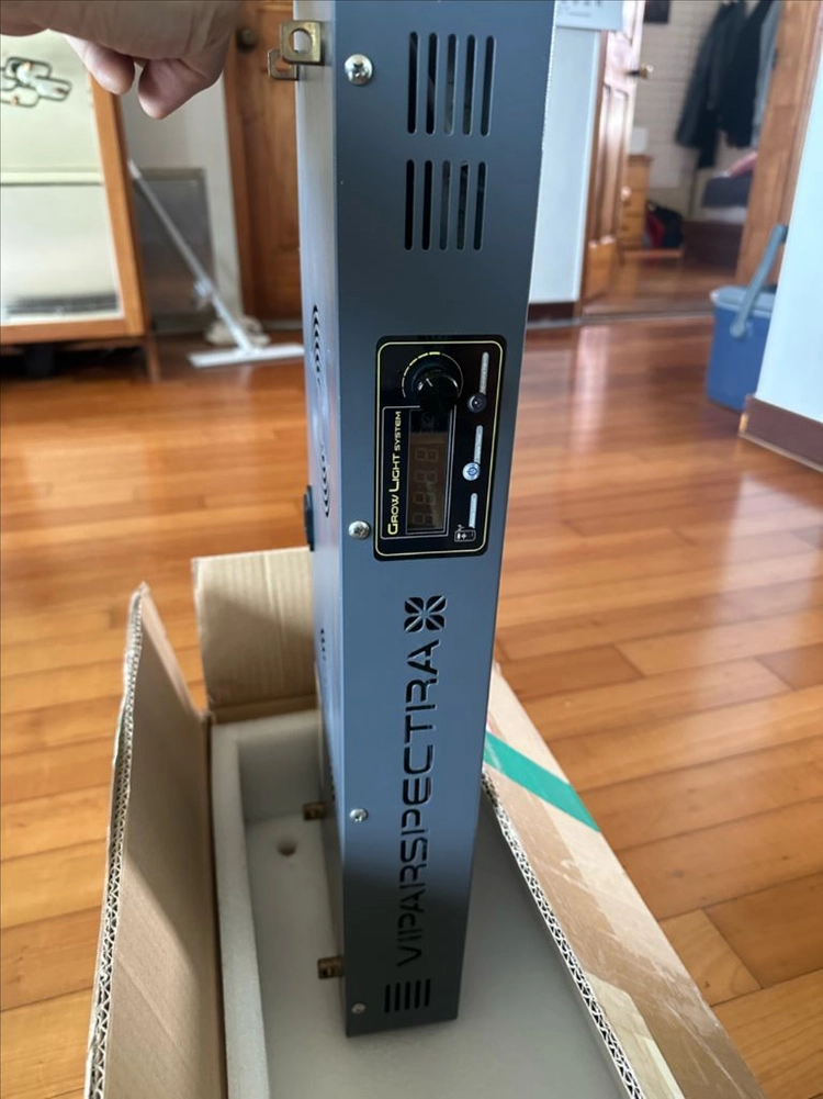 Viparspectra Tc600 LED 식물재배등. 식물등.그로우 장비, 식물조명. 이미지