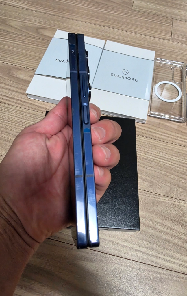 갤럭시 Z 폴드6 512GB 네이비 블루 풀박스 이미지