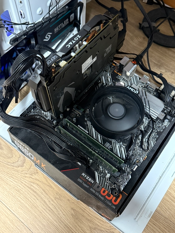 5600x / asus prime b550m a / 삼성 시금치램 DDR4 3200 16gb x2 - 안심되는 중고거래