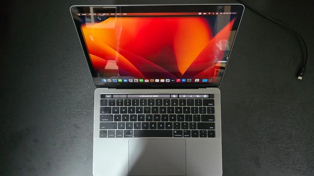 맥북프로 13인치 2017 i5 3.1GHz. ram 16gb, hdd 512gb 이미지