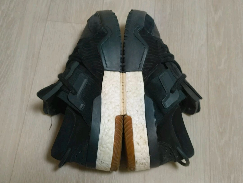 아디다스 x 알렉산더왕 AW B-Ball Core Black 이미지